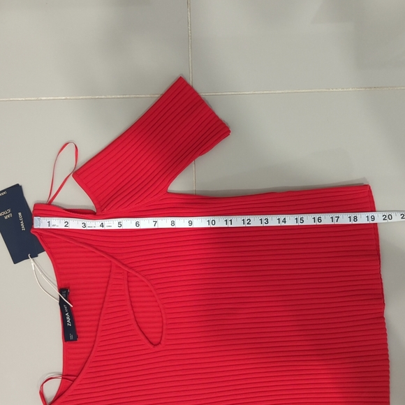 NWT Zara cutout top - Picture 8 of 9